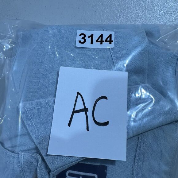 GAP Shirt Men's Large Denim Long Sleeve Button Up Western Blue Light Railroad 90 - Picture 8 of 8